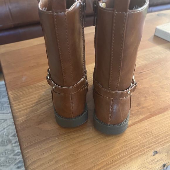 The Children's Place Brown Kids Boots - Picture 5 of 6